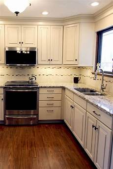 Biscotti White Granite